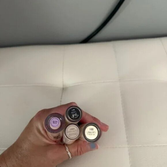 Fenty, Kulfi, Elf, Makeup For Ever, SheGlam & Milani Complexion Bundle - Picture 3 of 3